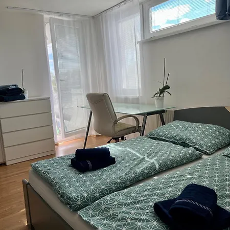 Sunny Near The Center Apartamento *